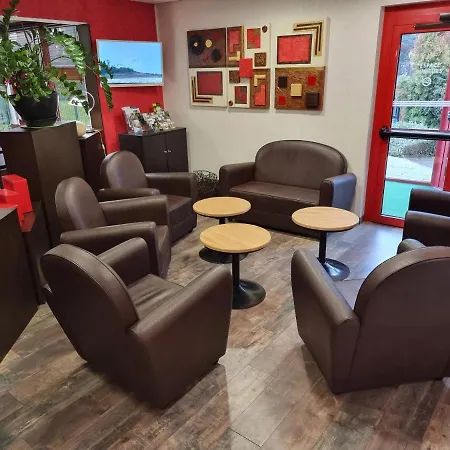 Brit Hotel Confort Rouen Nord - Eden 3*