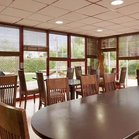 Brit Hotel Confort Rouen Nord - Eden Bois-Guillaume