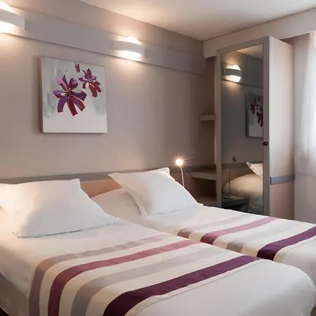 Brit Hotel Confort Rouen Nord - Eden Hotel Bois-Guillaume